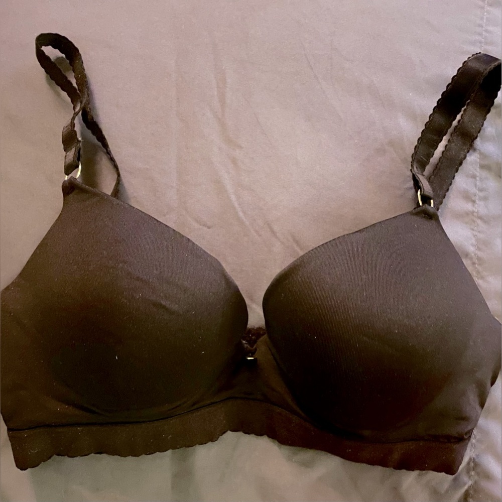 Black push-up H&M bra.